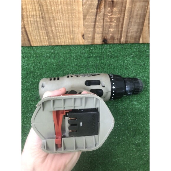 Porter Cable Model 866 3/8" (10mm) Cordless 12 Volt Drill/ Driver Bare Tool Only - Picture 3 of 7